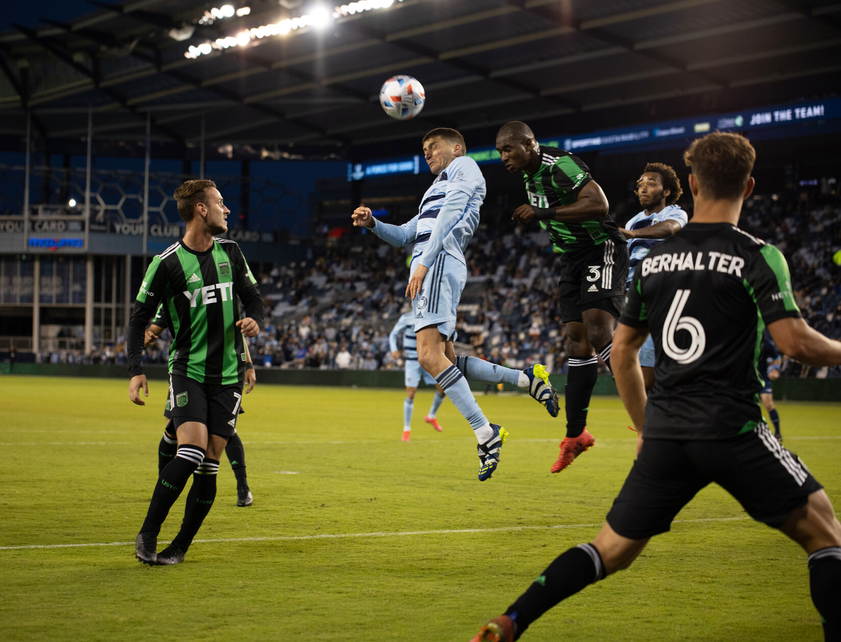 Ilie Sanchez head butts the ball